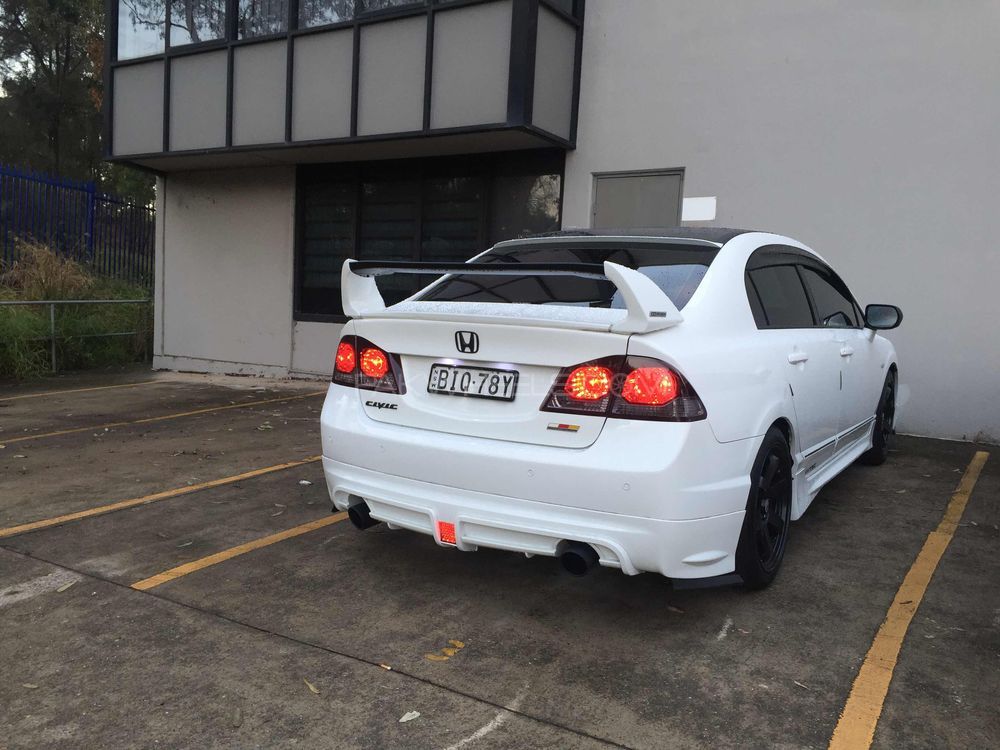 Honda Civic - 2010  Honda Civic - 2010  Image-2