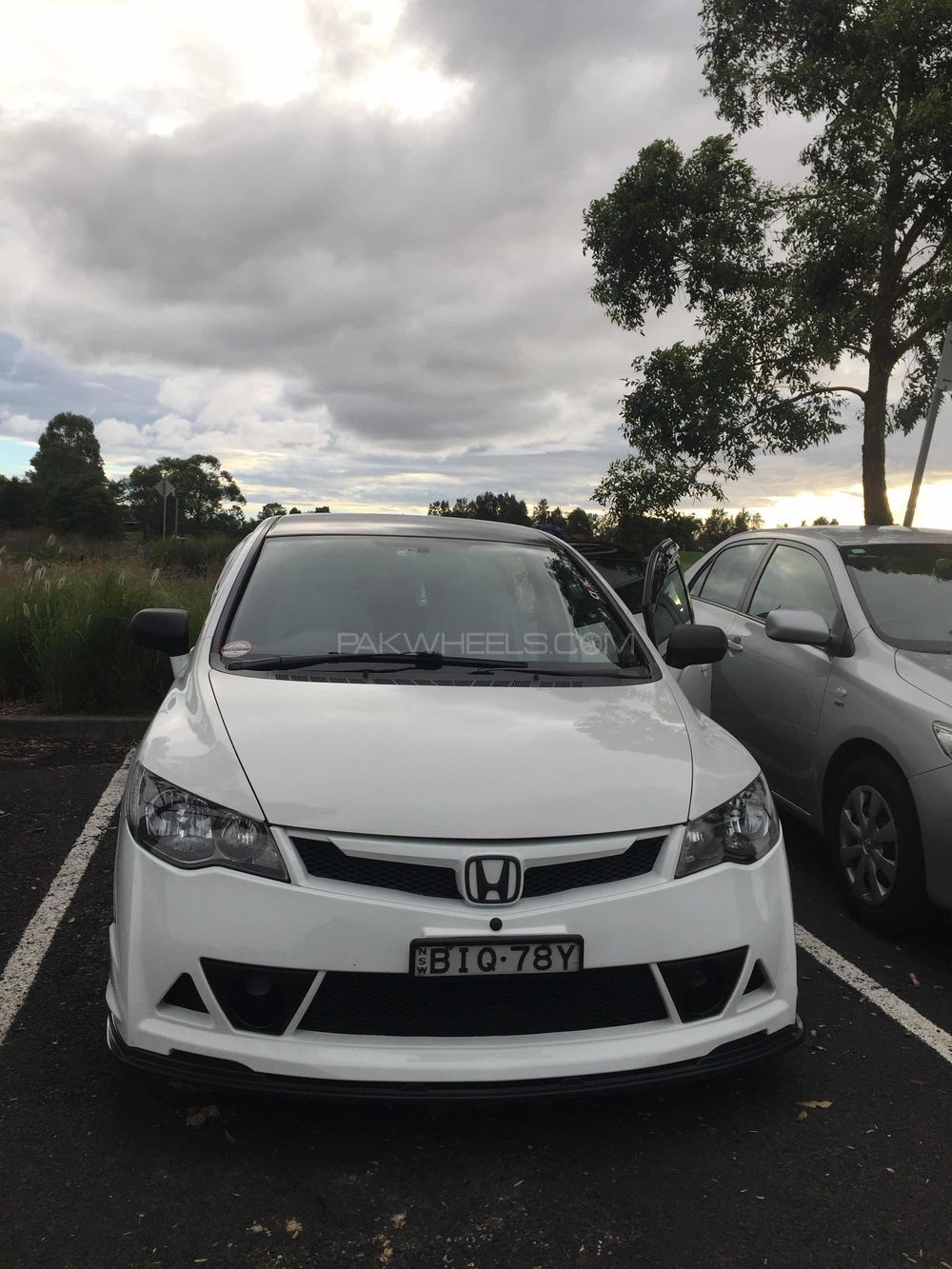 Honda Civic - 2010  Honda Civic - 2010  Image-10