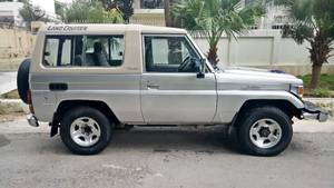 Toyota Land Cruiser - 1987