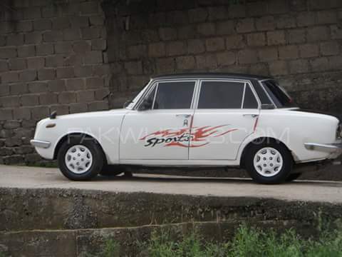 Toyota Corolla - 1967  Toyota Corolla - 1967  Image-4