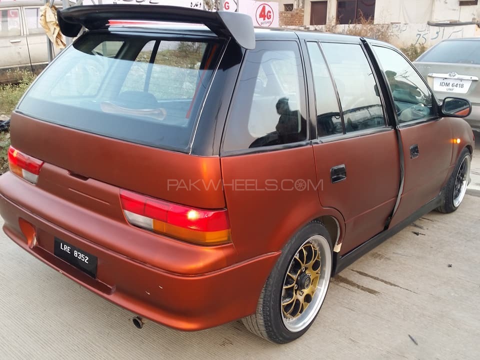 Suzuki Cultus - 2002  Suzuki Cultus - 2002  Image-2