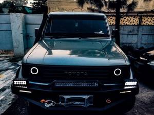 Toyota Land Cruiser - 1991
