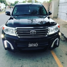 Toyota Land Cruiser - 2014