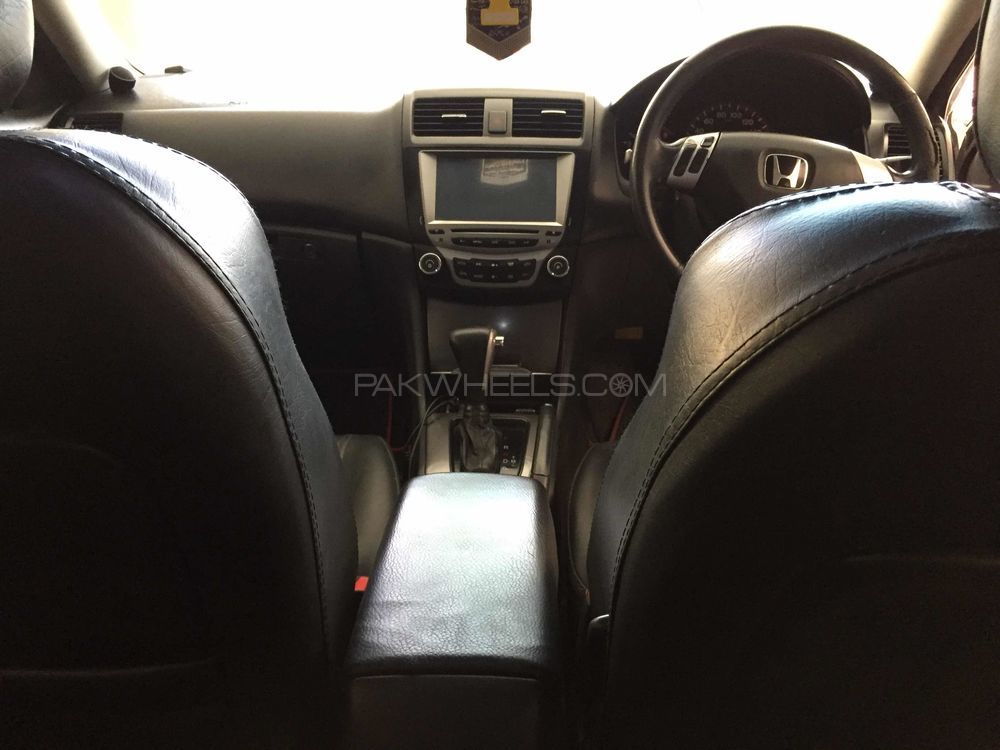 Honda Accord - 2003  Honda Accord - 2003  Image-5