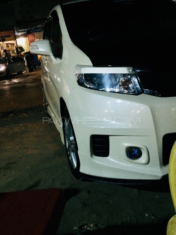 Honda Freed - 2012  Honda Freed - 2012  Image-7