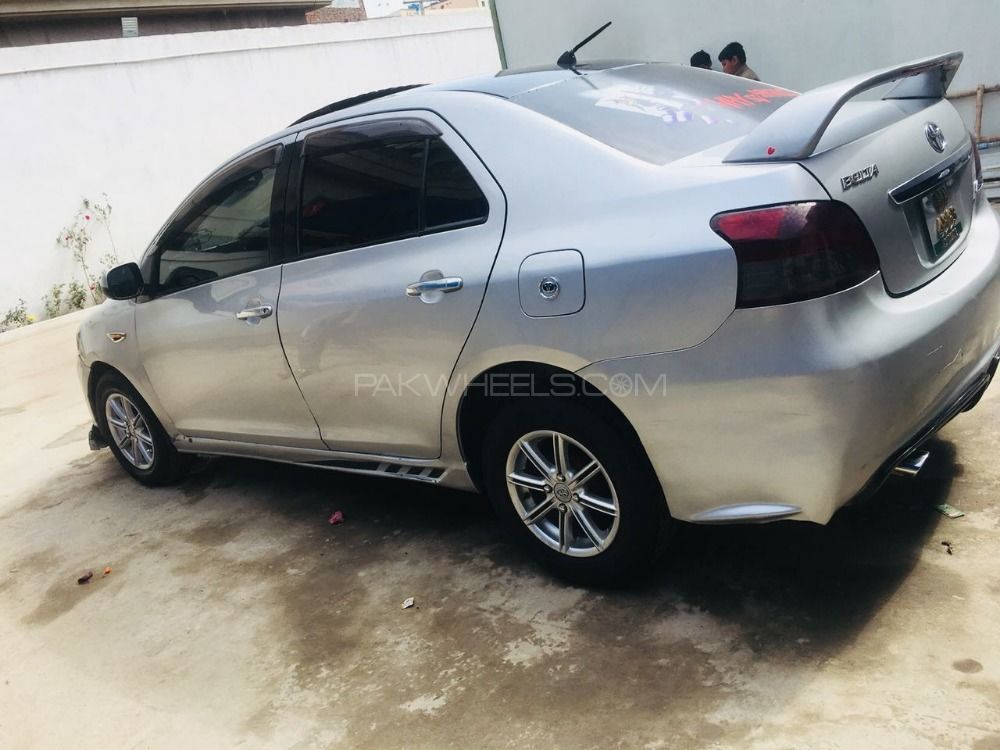 Toyota Belta - 2013  Toyota Belta - 2013  Image-2