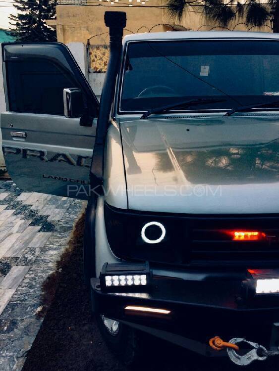 Toyota Land Cruiser - 1991 (MONSTER) Toyota Land Cruiser - 1991 (MONSTER) Image-5