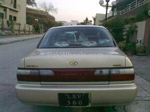 Toyota Corolla - 2000