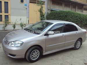 Toyota Corolla - 2004