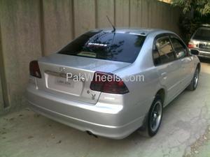 Honda Civic - 2003