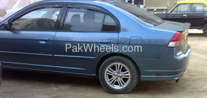 Honda Civic - 2004
