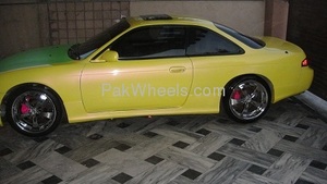 Nissan Skyline - 1995