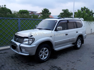 Toyota Land Cruiser - 2001