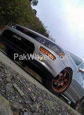 ٹویوٹا کرولا - 2001