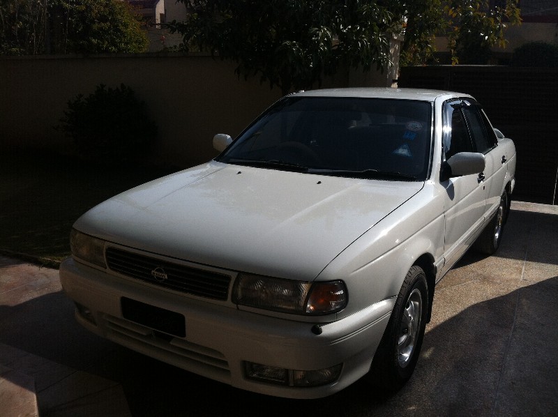 Nissan Sunny - 1993 Sunny Image-1