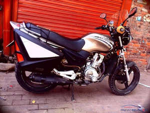 راوی Piaggio Storm 125 - 2012