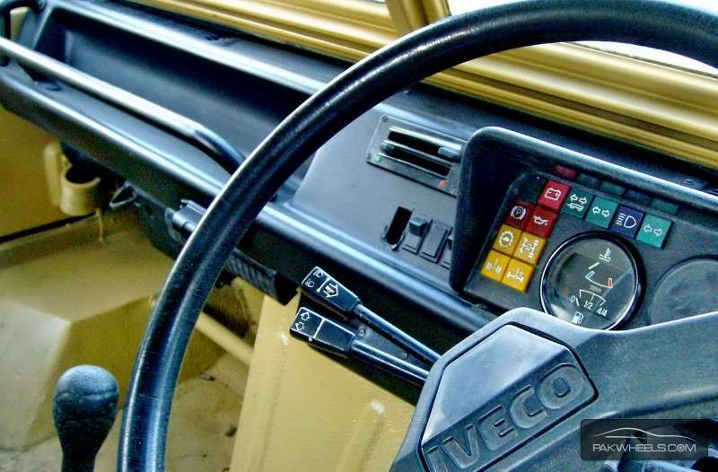 فیئٹ آئی ویکو - 1985 4X4 Pickup Truck, IVECO VM90 40.10WM فیئٹ آئی ویکو - 1985 4X4 Pickup Truck, IVECO VM90 40.10WM Image-5