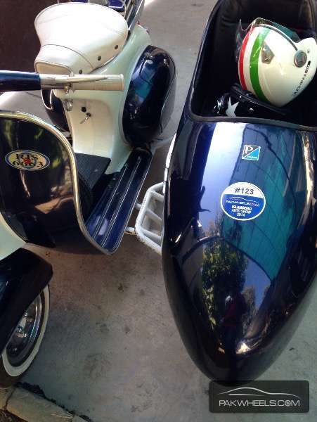 ڈائیہاتسو بون - 1963 Vespa with Side Car ڈائیہاتسو بون - 1963 Vespa with Side Car Image-9