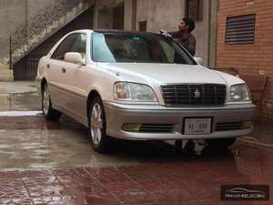 Toyota Crown - 2003
