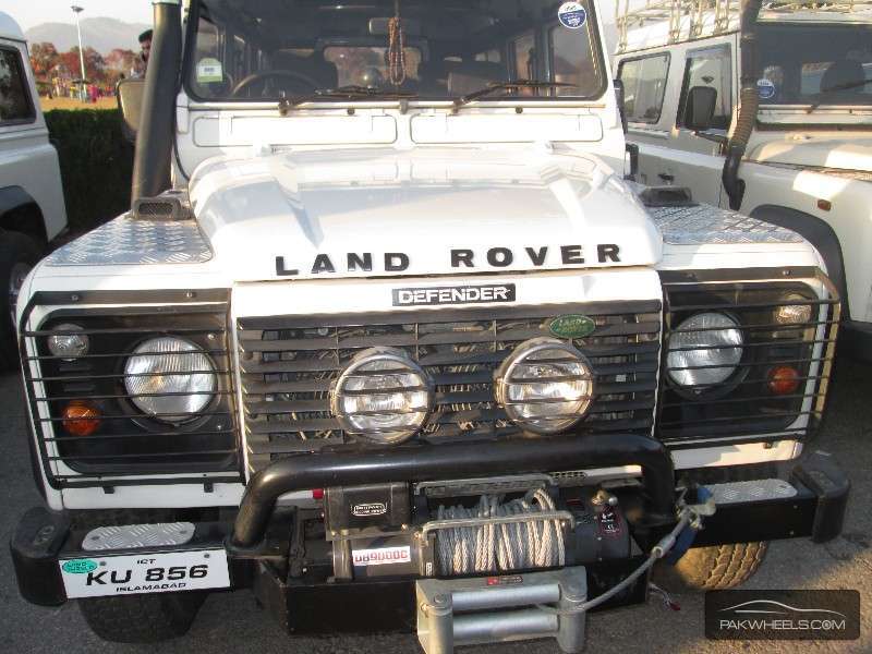 Land Rover Defender - 2006  Image-1