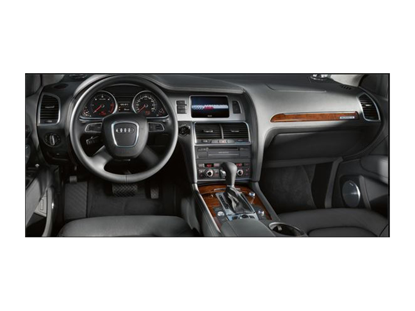 Audi Q7 1st Generation Interior Dashboard