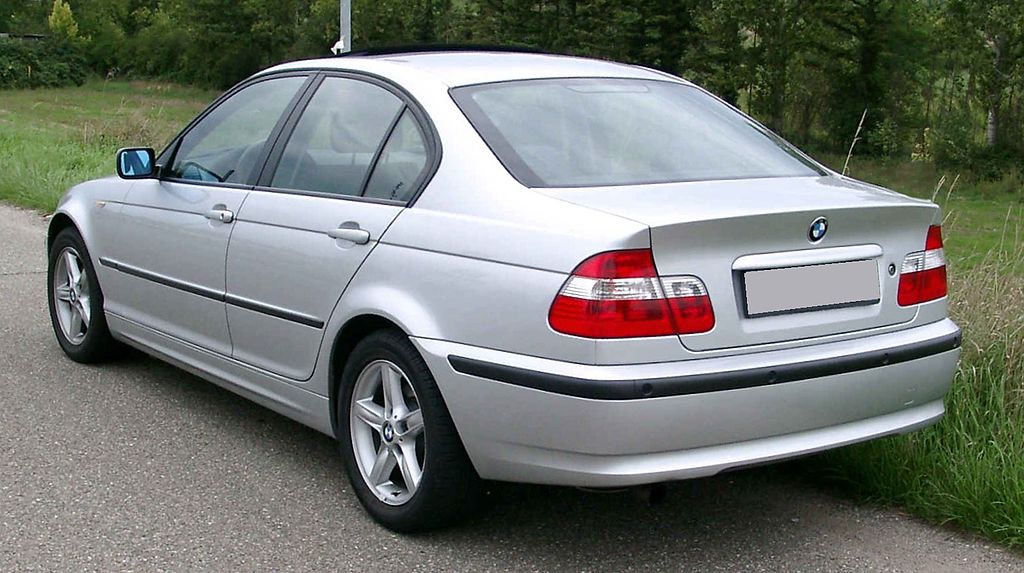 BMW 3 Series 4th (E46) Generation Exterior Rear Side View