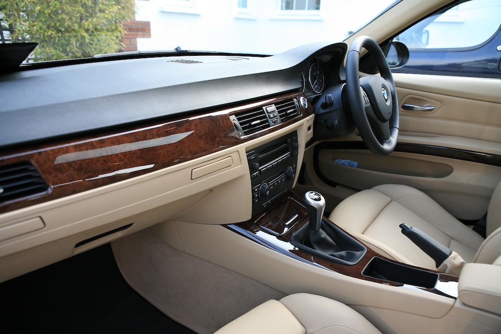 BMW / بی ایم ڈبلیو 3 سیریز پانچویں جنریشن (E90) Interior Dashboard