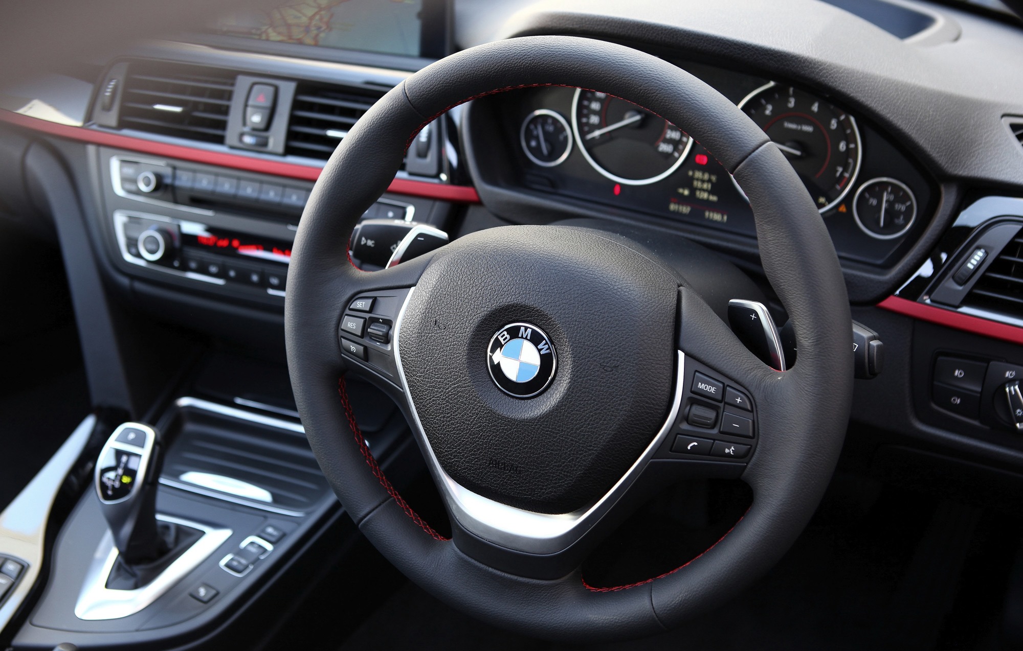 BMW / بی ایم ڈبلیو 3 سیریز Interior Dashboard