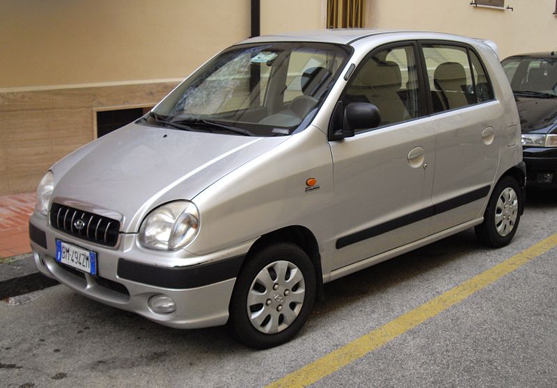 Hyundai Santro Exterior Front Side View