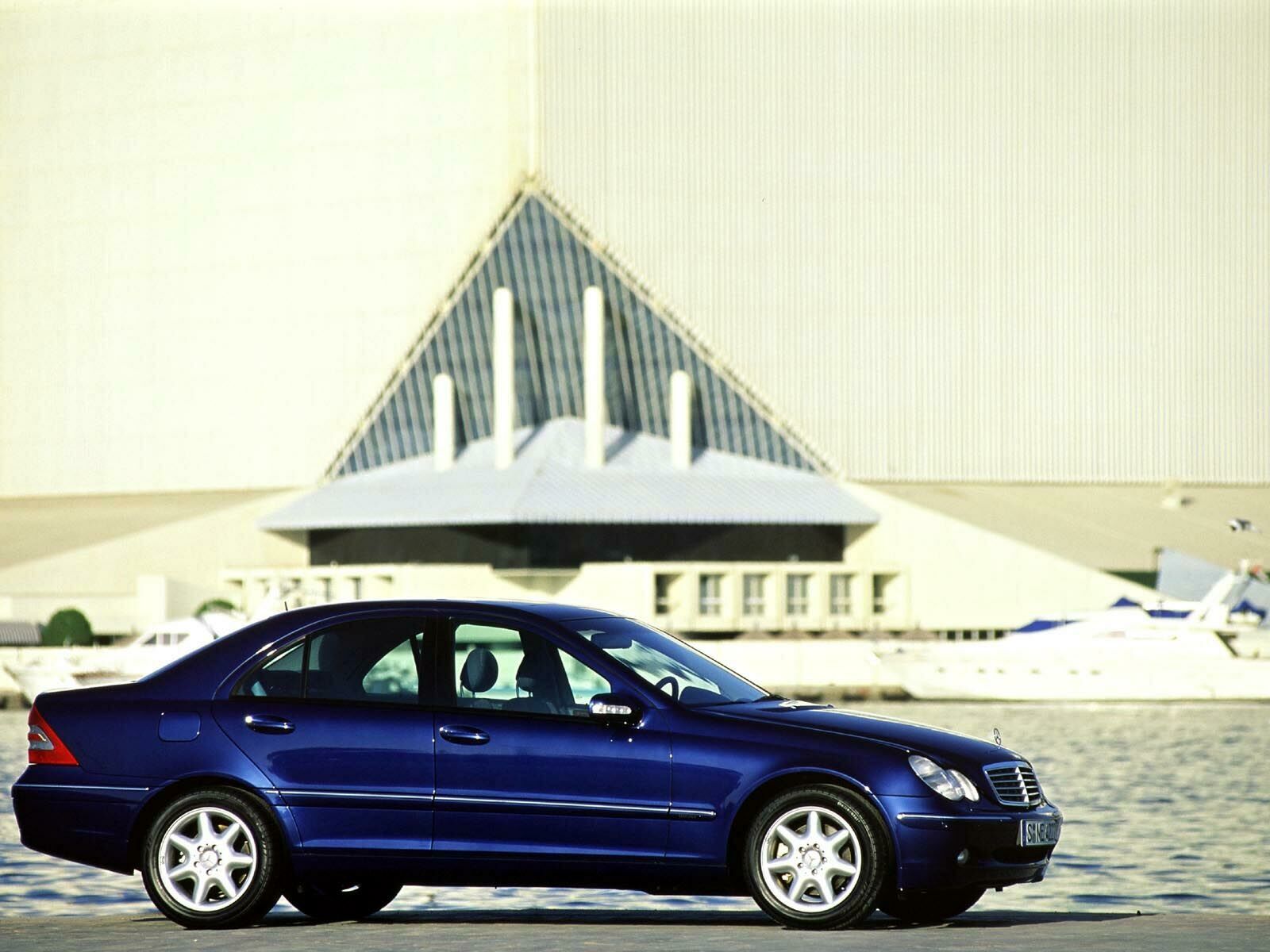Mercedes-Benz C-klasse C-klasse (W203) • C 240 (170 Hp) technical  specifications and fuel consumption —