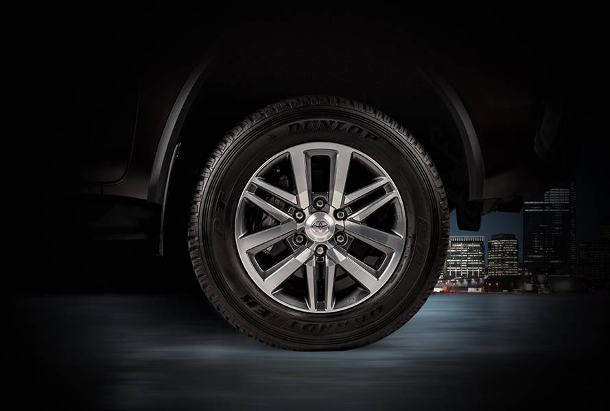 Toyota Fortuner 2nd Generation Exterior 18" Alloy Rims