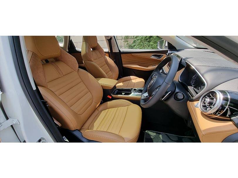 MG HS Interior Front Seats