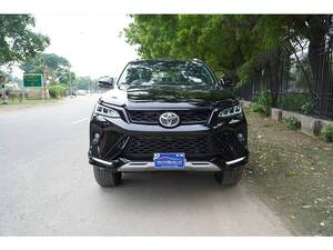Toyota Fortuner Exterior Front Toyota Fortuner Exterior Front