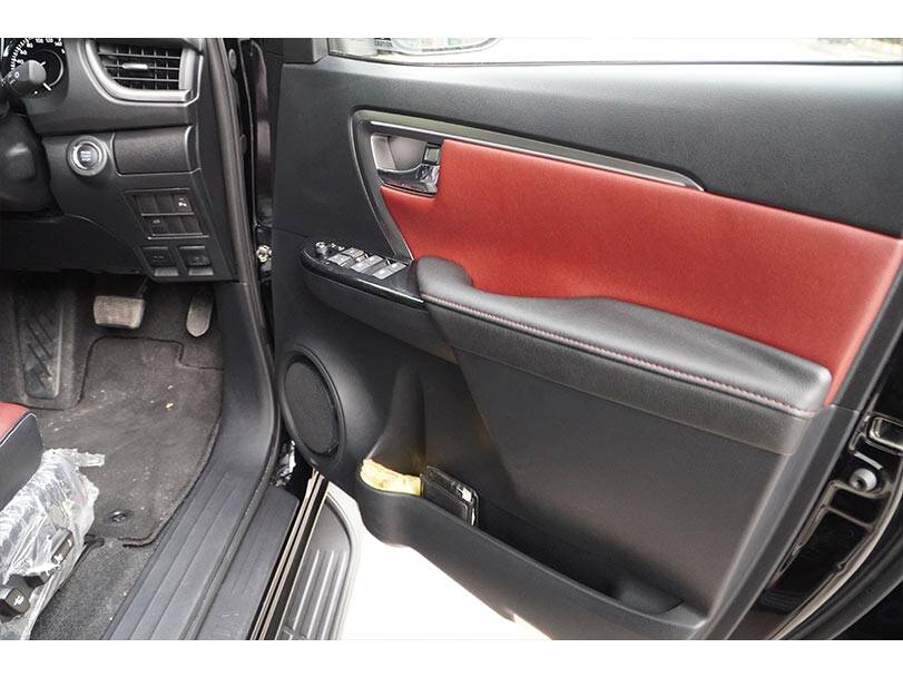 Toyota Fortuner 2023 Interior Door Panel