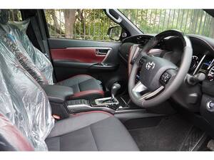 Toyota Fortuner Interior Front Seats Toyota Fortuner Interior Front Seats