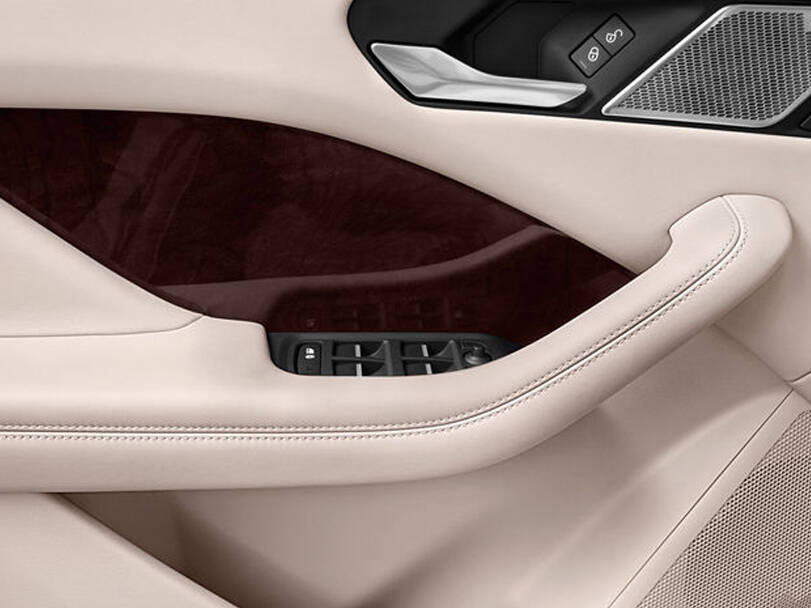 Jaguar I-Pace Interior 