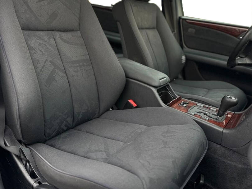 Mercedes Benz E Class 2nd (W210) Generation Interior 