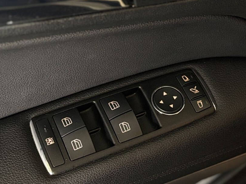 Mercedes Benz E Class Coupe Interior 