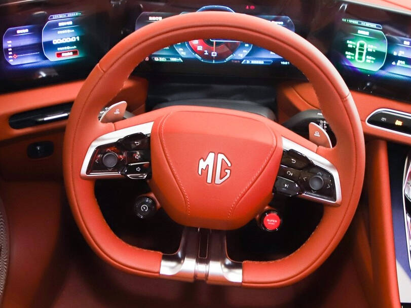 ایم جی سائبرسٹر Interior 