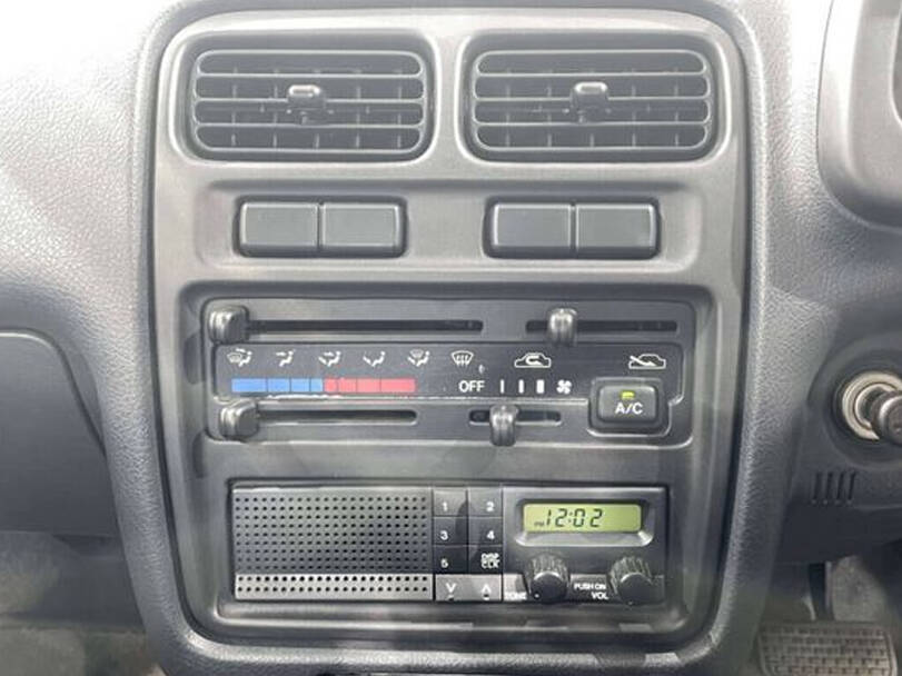 Suzuki Alto 4th Generation (Imported) Interior 