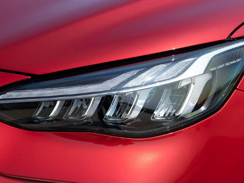 MG HS Exterior Headlight