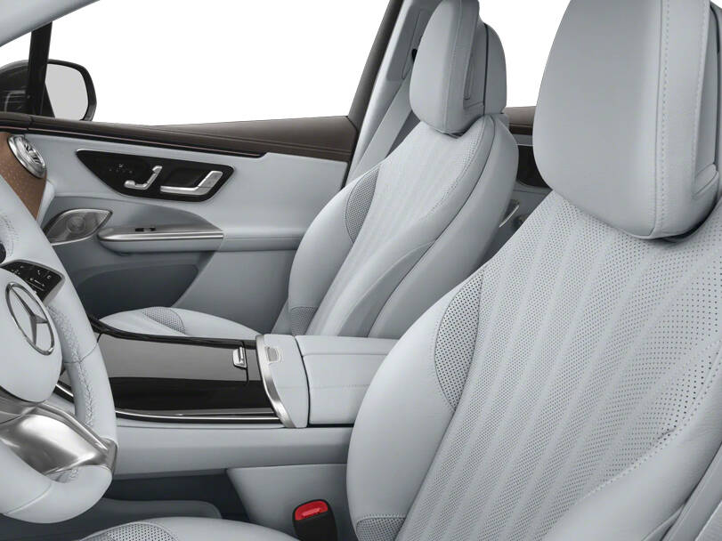 مرسڈیز بینز ای کیو ای Interior Front Seats