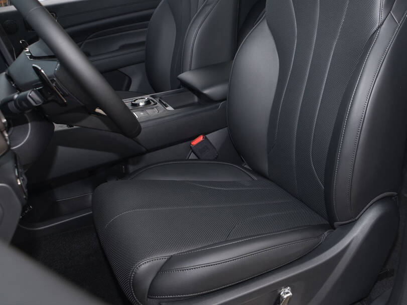 Haval H9 Interior Front Seats